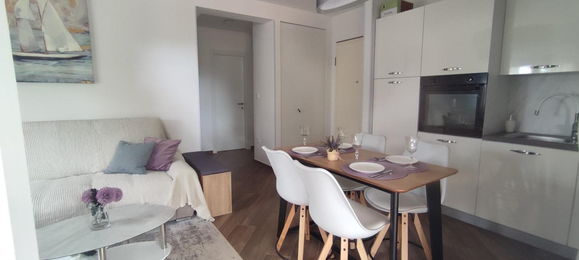 Sunny Oasis Apartment - High Ground Floor With Sunny Terrace & Private Garden!! Medulin Exterior photo